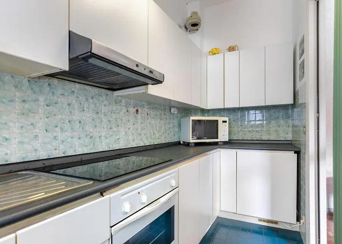 Hostdomus - Casa Ambra Finale Ligure