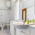 Hostdomus - Casa Ambra * Finale Ligure