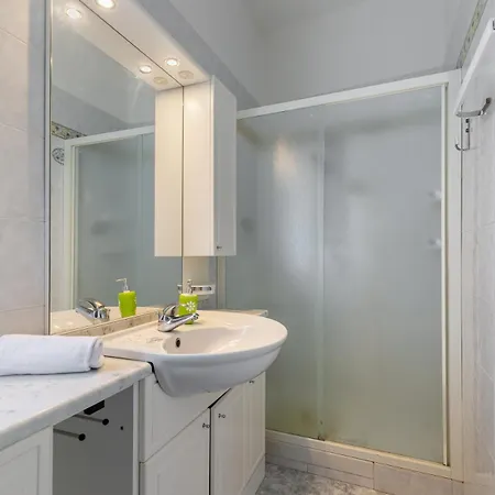 Apartamento Hostdomus - Casa Ambra