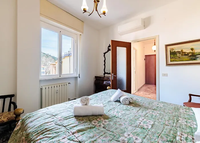 Appartement Hostdomus - Casa Ambra Finale Ligure
