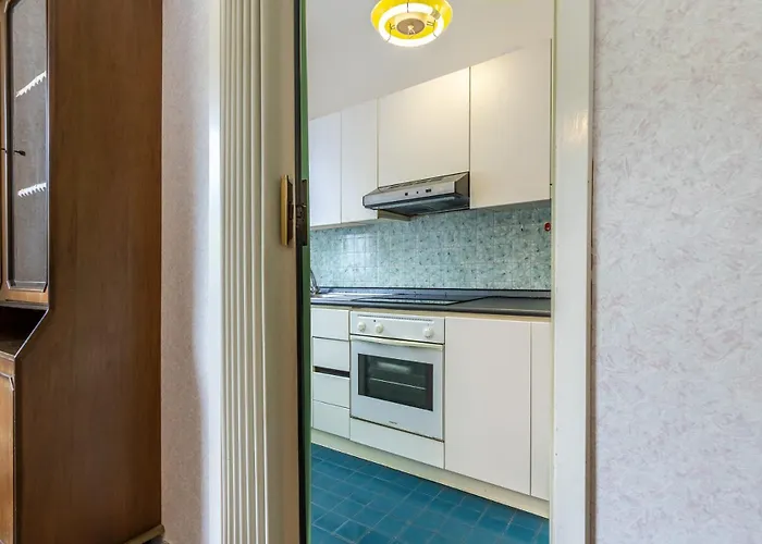 Hostdomus - Casa Ambra * Finale Ligure